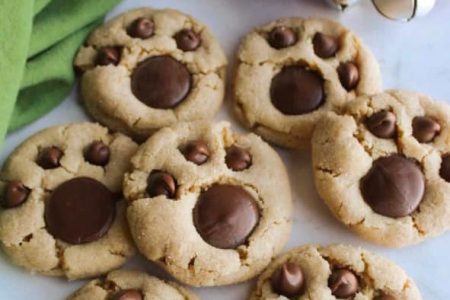 Peanut Blossom Cookies